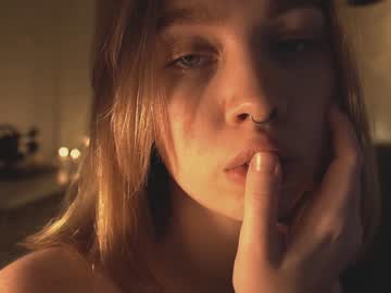 webcam girl bibi_it_is live cam image #2674894