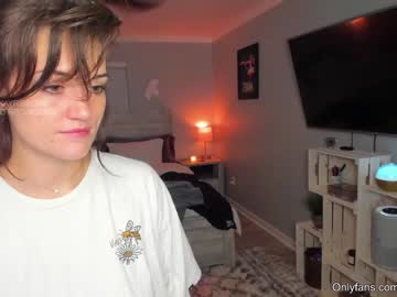 webcam girl kayribbons live cam image #1155589