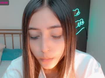 webcam girl gummy_bear7 live cam image #789300