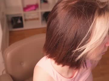 webcam girl vixenp live cam image #5008876