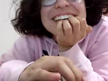 webcam girl nerdienina live cam image #3798090