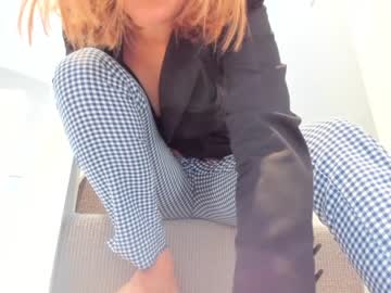 webcam girl eatmypie69 live cam image #4087446
