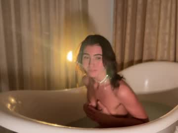 webcam girl helensheaven live cam image #11870805