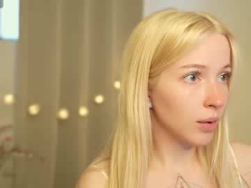 webcam girl my_stella live cam image #10339644