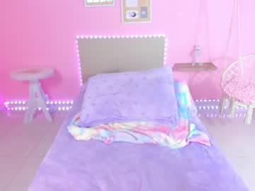 webcam girl little_effy18 live cam image #4272751