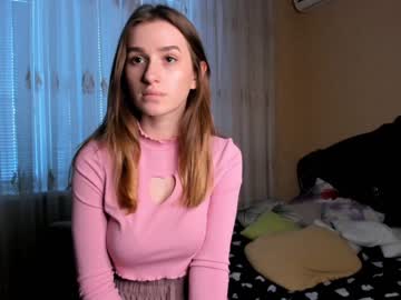 webcam girl sylviawatson live cam image #4745624