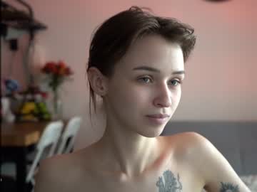 webcam girl diruriru live cam image #8980182