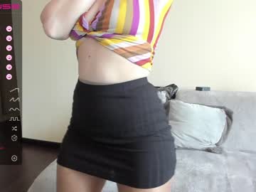 webcam girl emilymilf__ live cam image #5496505