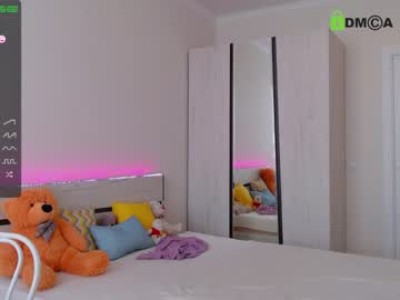webcam girl princess_lolli live cam image #3281884