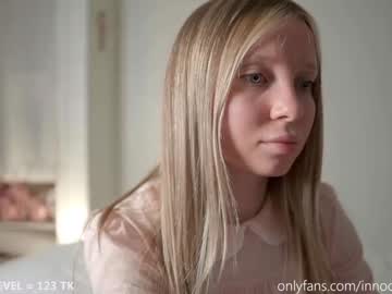 webcam girl pureangeldolores live cam image #7563618