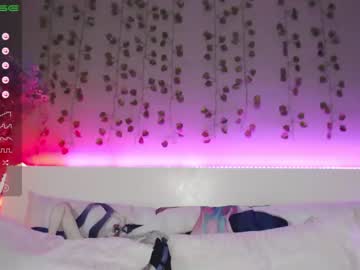 webcam girl le_chan live cam image #5537099
