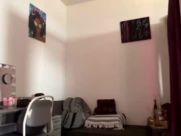webcam girl wynterheat live cam image #1781260