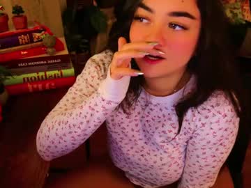 webcam girl annatigarr live cam image #10620965