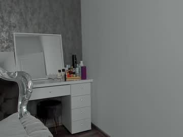 webcam girl moniqueeass live cam image #1764812