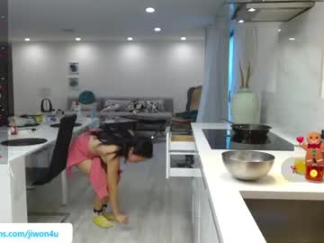 webcam girl jiwon4u live cam image #7936633