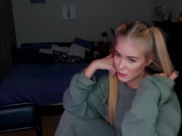 webcam girl monika_harper live cam image #631003