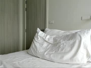 webcam girl asiangirlandwhiteguy live cam image #2352431