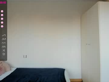 webcam girl deniseone live cam image #4413849
