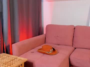 webcam girl tate_west live cam image #10002327