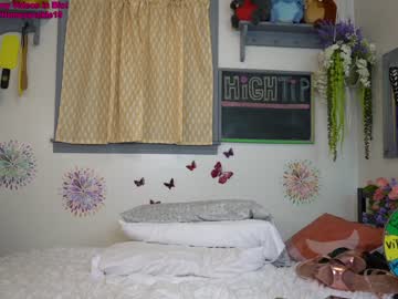 webcam girl 19honeysuckle live cam image #1880673