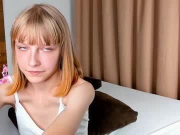 webcam girl moiraashmore live cam image #10842712