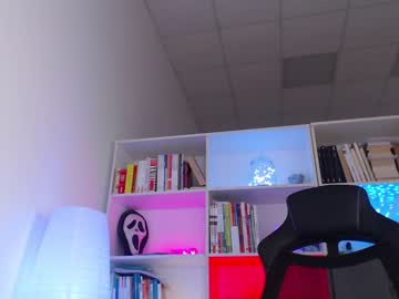 webcam girl motorboat_me live cam image #5404773