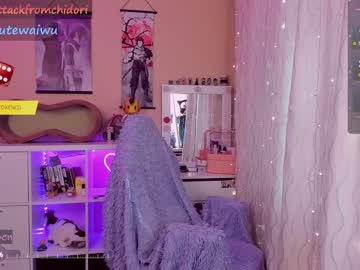 webcam girl yourcutewaifu live cam image #8781460