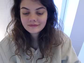 webcam girl ocean_eyess_ live cam image #2040170