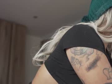 webcam girl tattoo_ninja_kitty live cam image #3459164