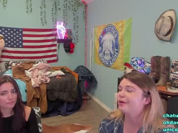 webcam couple xoxo_caroline live cam image #3510957