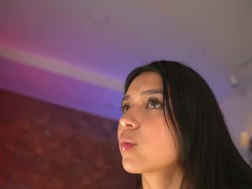 webcam girl ashley_jones9 live cam image #9846944