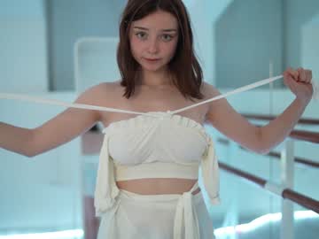 webcam girl floret_joy live cam image #7478282