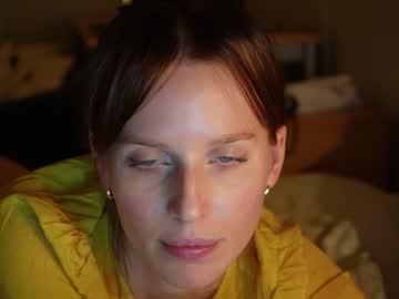 webcam girl ellaa91 live cam image #4260850