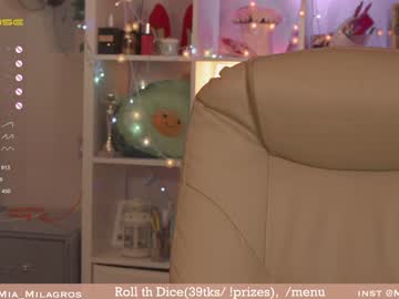 webcam girl mia_milagros live cam image #4896057