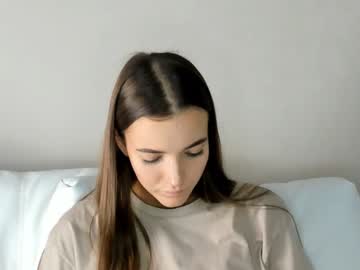 webcam girl elizabethabigail live cam image #4000644