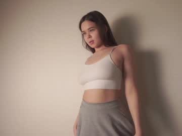 webcam girl helenmoors live cam image #5329464