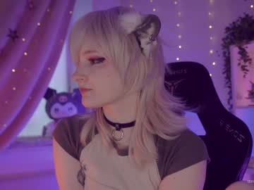 webcam girl vronnier live cam image #12616582