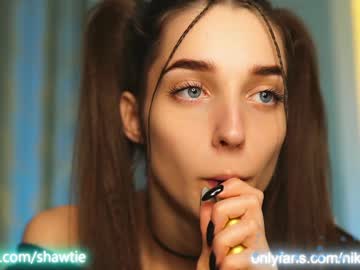webcam girl angels_kiss live cam image #446013