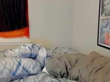 webcam girl carliescott_meow live cam image #6974495