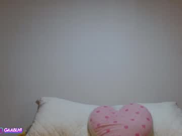 webcam girl gabrielaa_18 live cam image #4705361