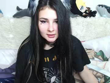 webcam girl husky_girl live cam image #272492