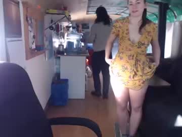 webcam couple busbuddies live cam image #1303629