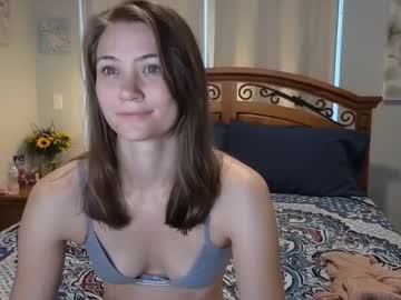 webcam girl katynowhere live cam image #10079390