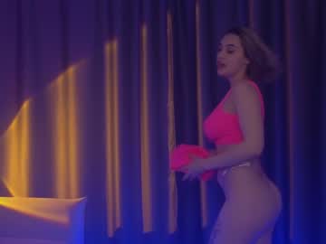 webcam girl angella_kleee live cam image #10408564
