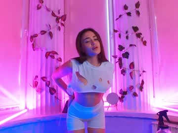 webcam girl luna_drips live cam image #2595757