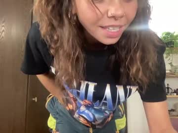 webcam girl yourfavoritegirl_ live cam image #6905118