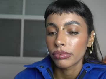 webcam girl kaligray10 live cam image #12886969
