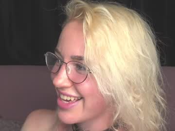 webcam girl xtina__ live cam image #2261752
