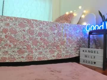 webcam girl angel_danm_milf live cam image #6061715