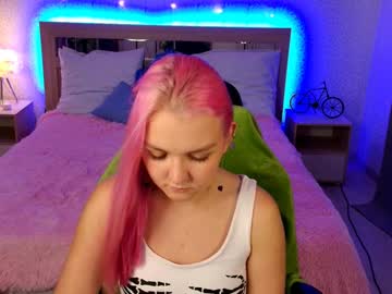 webcam girl _opheliia_ live cam image #10656267